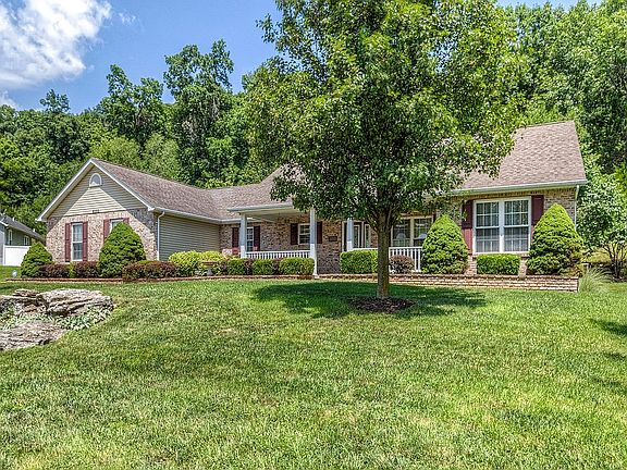 2nd image of 3845 Olde Mill Dr