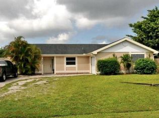 383 SW Tulip Blvd, Port Saint Lucie, FL 34953