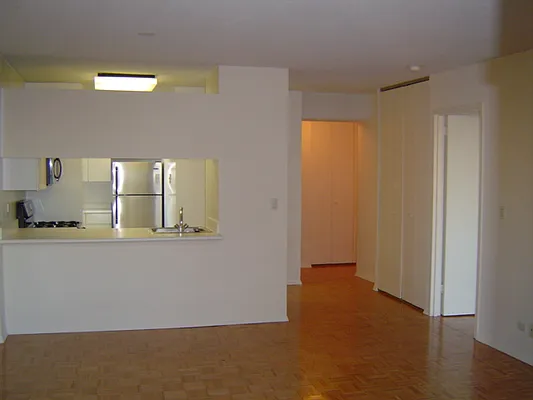 Rented by Royal Operation System | media 42