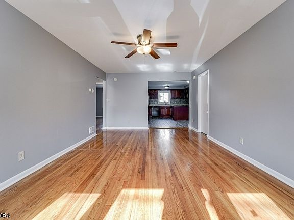 3rd image of 207 Newark Ave Floor 2