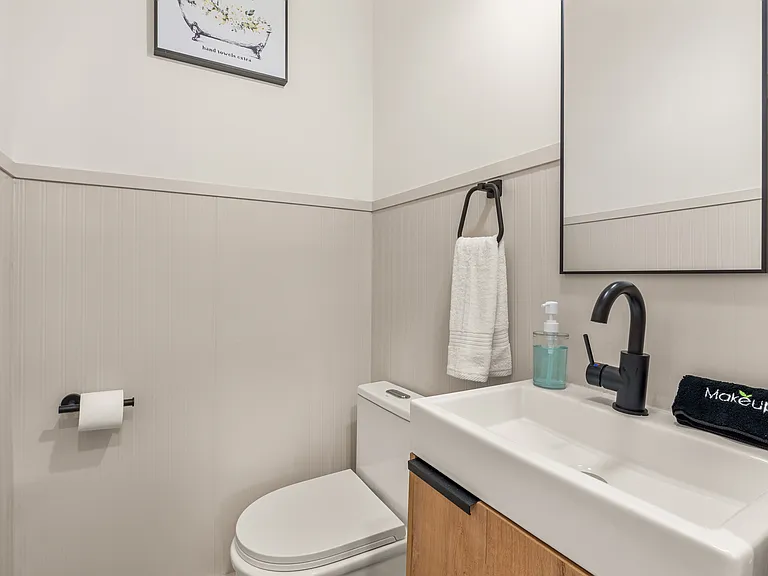 4715 Luvalie St — Photo 13