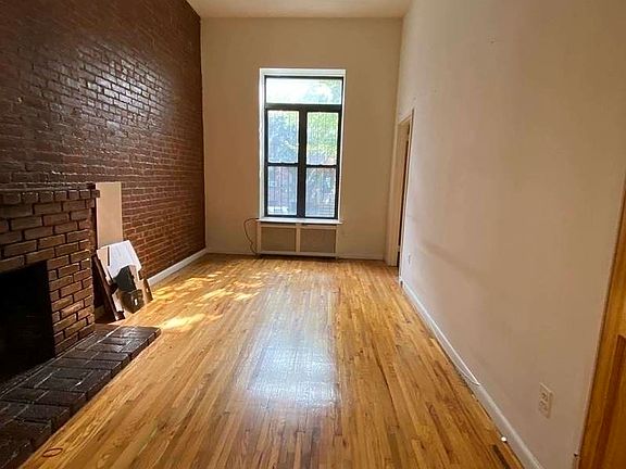 2nd image of 125 W 81st St #1A6