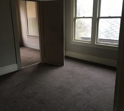 2nd image of 408B Jordan St