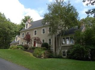 27 Old Farm Rd, Hopkinton, MA 01748