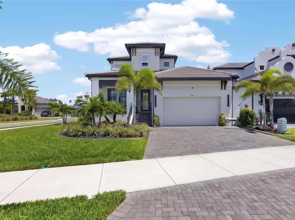 1075 Seagrape Dr, Ruskin, FL 33570