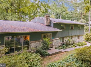 1035 Leopard Rd, Rydal, PA 19046