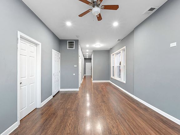 3rd image of 7214 S Saint Lawrence Ave