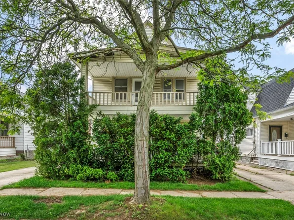 1618 Hopkins Ave, Lakewood, OH 44107