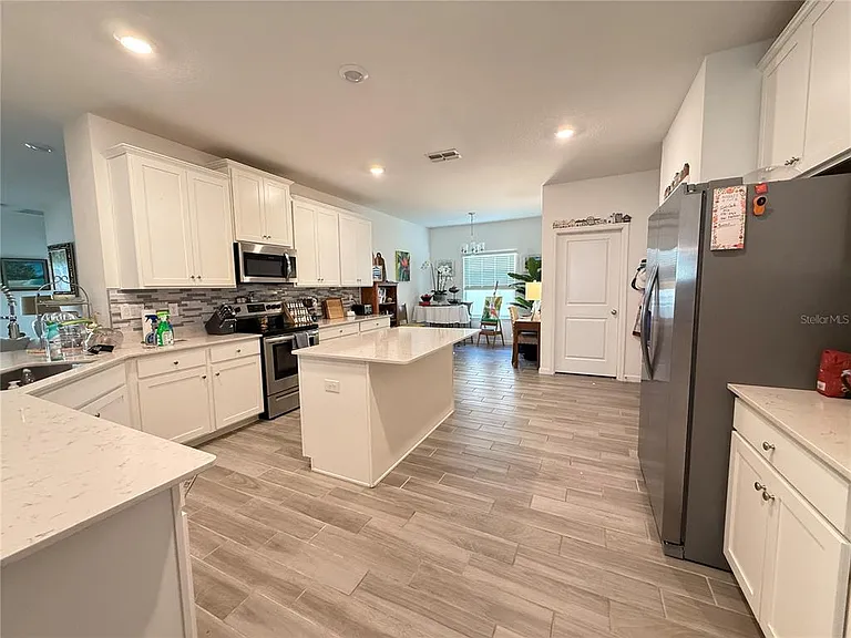 7656 SW 74th Pl — Photo 7