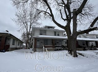 915 N Bosart Ave, Indianapolis, IN 46201