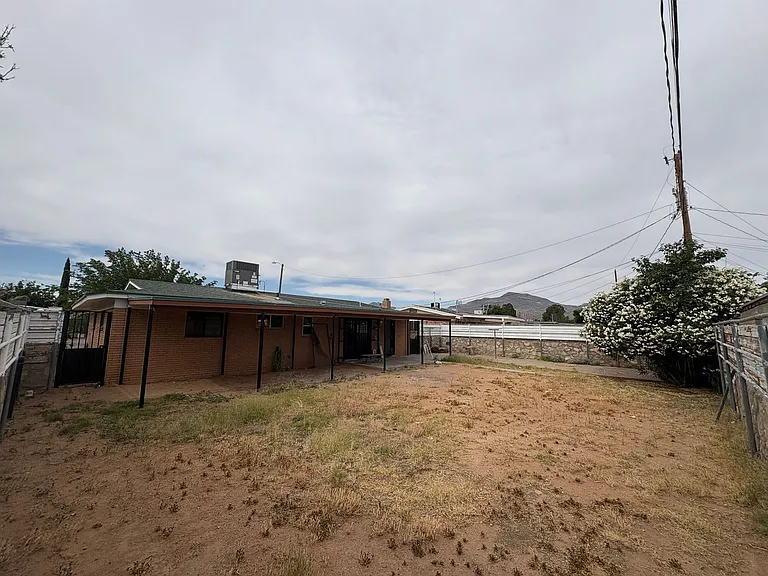 5845 Wrangler Dr — Photo 28