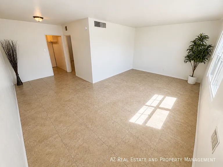 1507 N 15th Ave — Photo 6