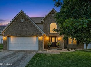 8305 Adams Run Rd, Louisville, KY 40228