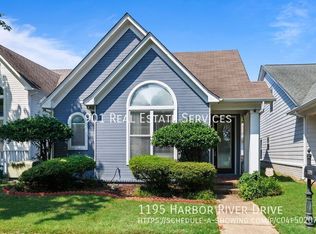 1195 Harbor River Dr, Memphis, TN 38103