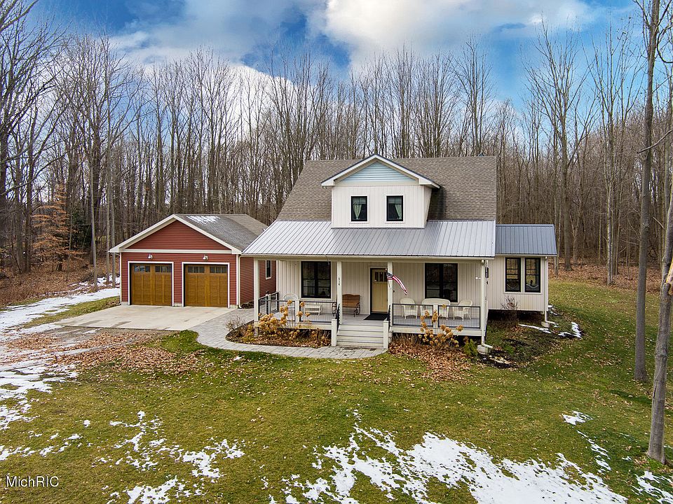 1st image of 574 Kitty Hawk Ln