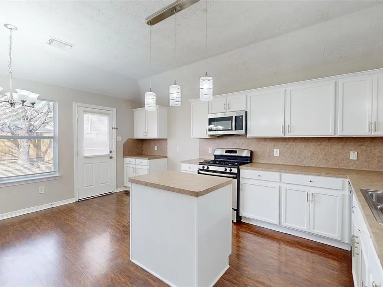 2415 Montana Blue Dr — Photo 6