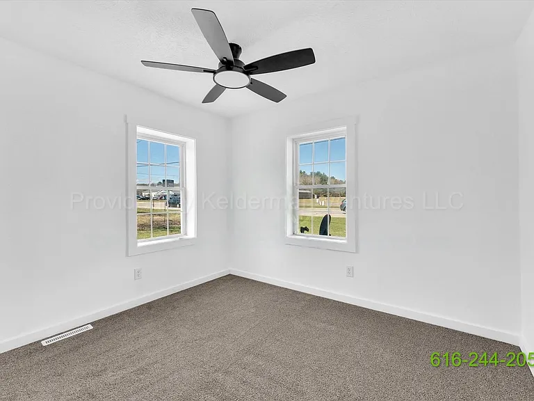9335 SW Greenville Rd — Photo 14