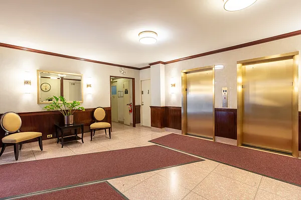 Sold by Luxian International Realty LLC | media 11