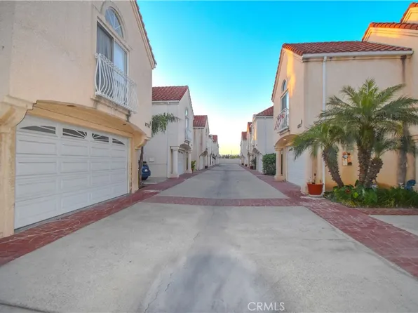 8761 Cedar St, Bellflower, CA 90706