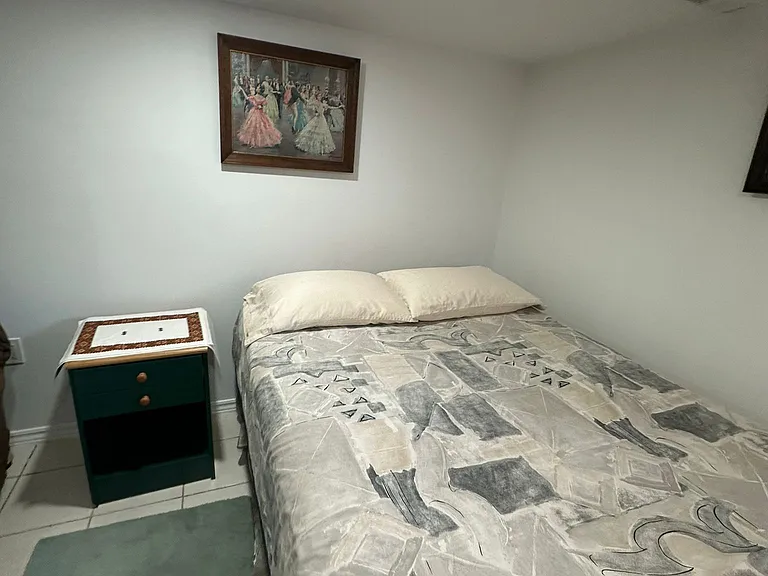 145 Gladstone Ave — Photo 19