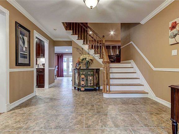 3rd image of 2824 Bellmore Ave