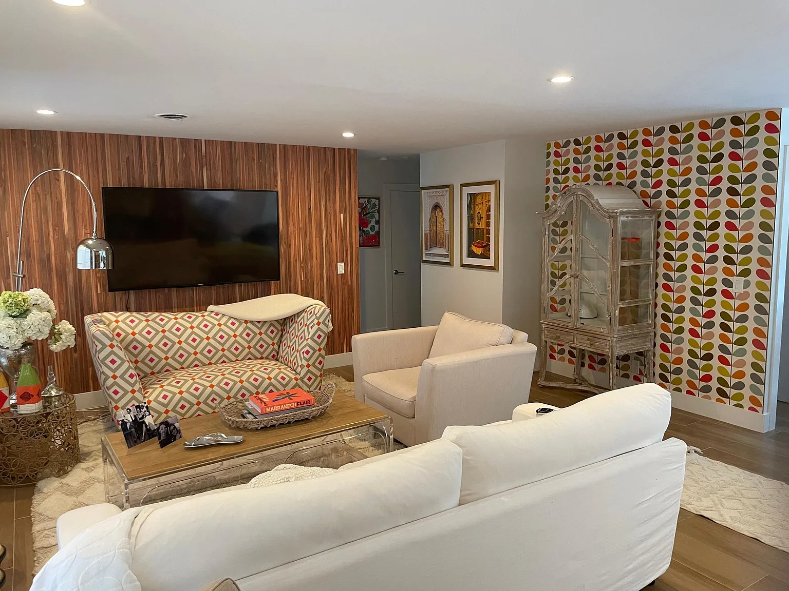 3 bed, $5,200 — Photo 2