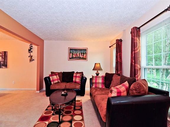 4th image of 6633 Parklake Dr