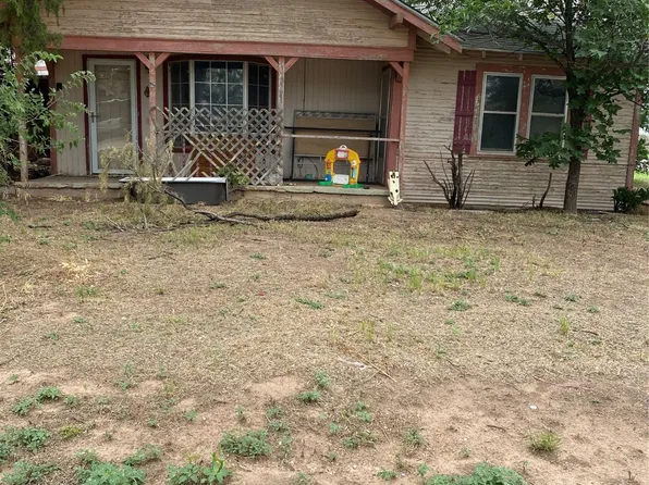 1053 SE Avenue A, Hamlin, TX 79520