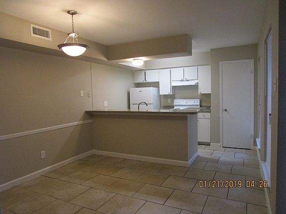 3rd image of 9703 Dale Crest Dr
