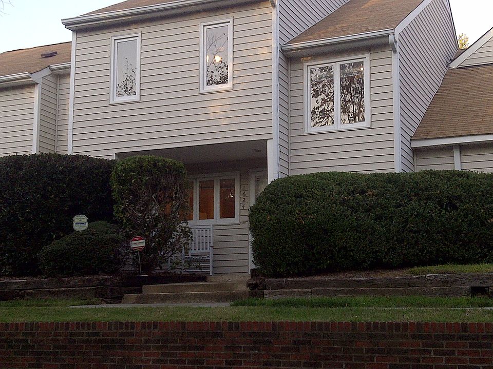 1st image of 1624 Hollow Dr