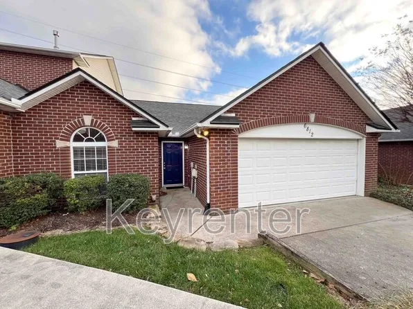 6812 Pemmbrooke Shire Ln, Knoxville, TN 37909