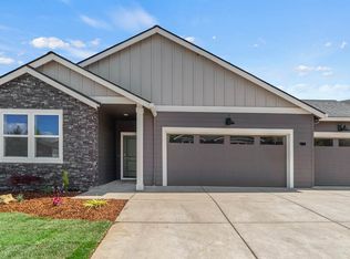 1920 Hannah Ln, Medford, OR 97504