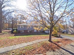 11 Mohawk St, Danvers, MA 01923