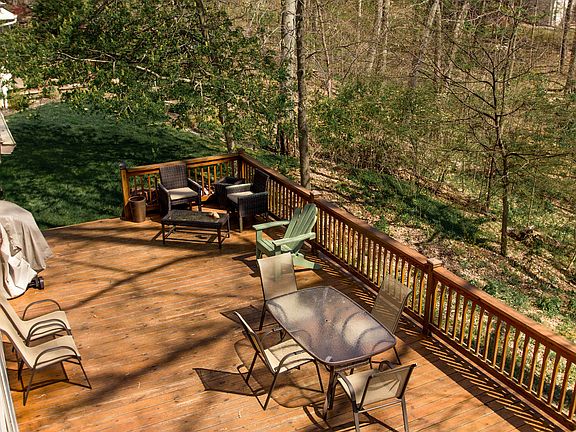 4th image of 5290 Saint Andrews Dr