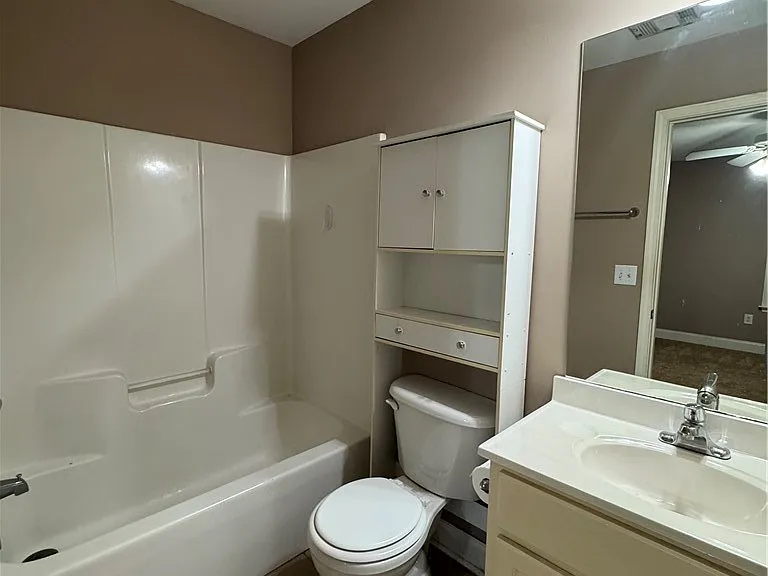 460 Barnett Shoals Rd #F6 — Photo 14