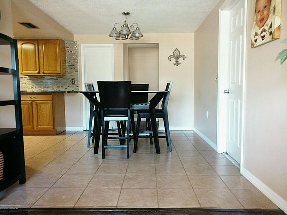5th image of 12810 King Manor Ave