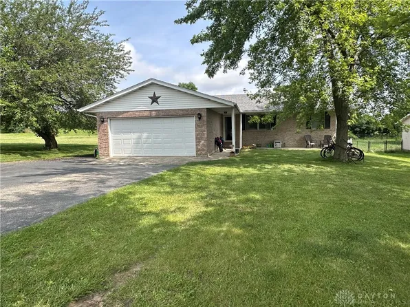 49 Viking Dr, Eaton, OH 45320
