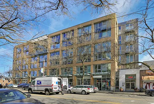 530 Broadway E #304 Photo 1