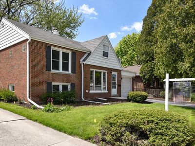 1814 Spruce Ave, Des Plaines, IL, 60018