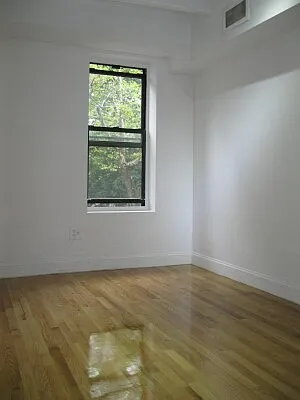 Rented by Tower Brokerage | media 29