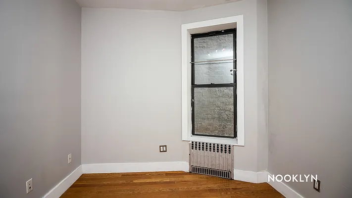 Rented by Nooklyn NYC LLC | media 19