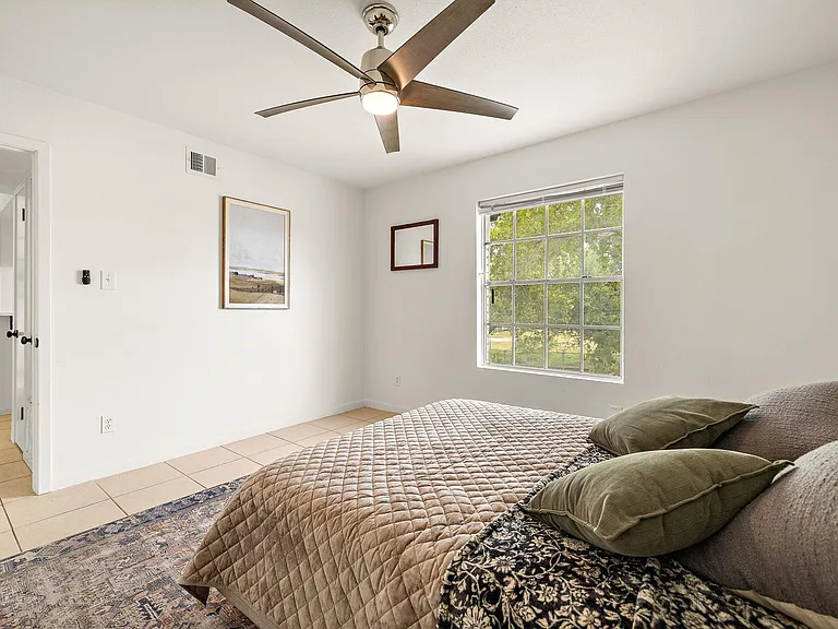 1700 Houston St #203 — Photo 13