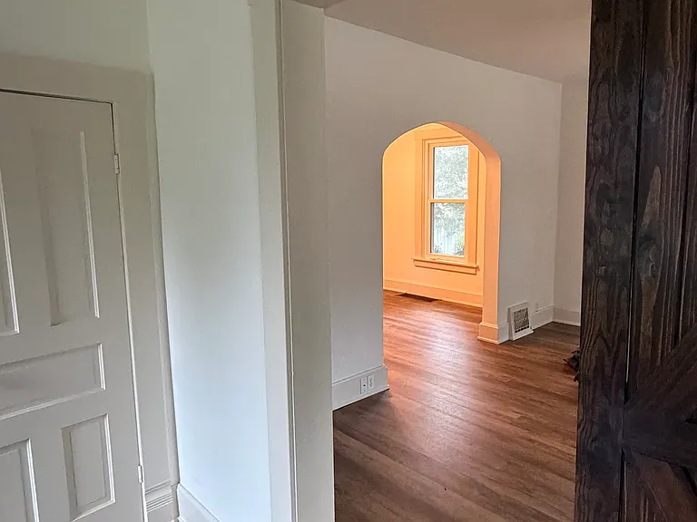 From 2nd bed to living space