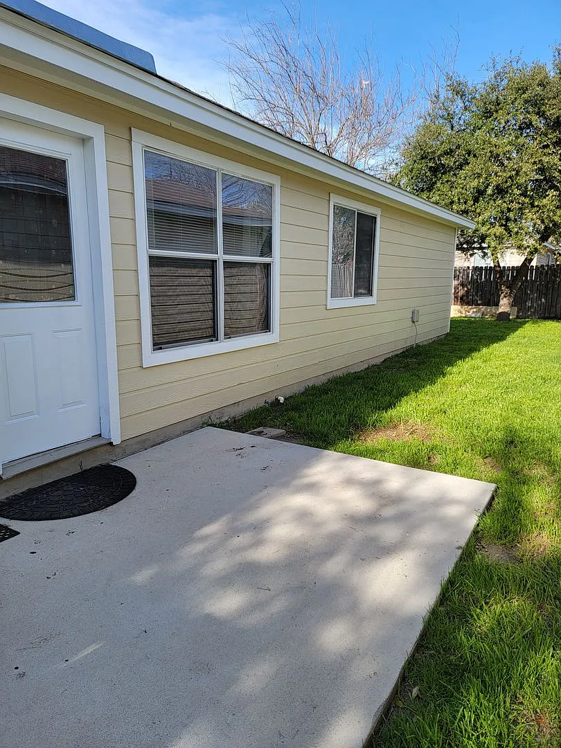 Building Photo - 238 Bushtail Dr