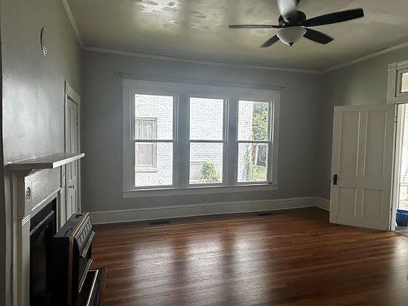 4th image of 510 N Cherry St