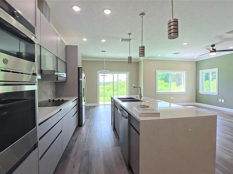 1835 Brentwood Ct — Photo 10