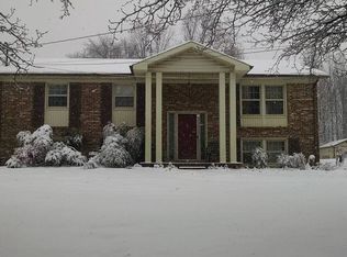 120 Moore Ln, Dowelltown, TN 37059