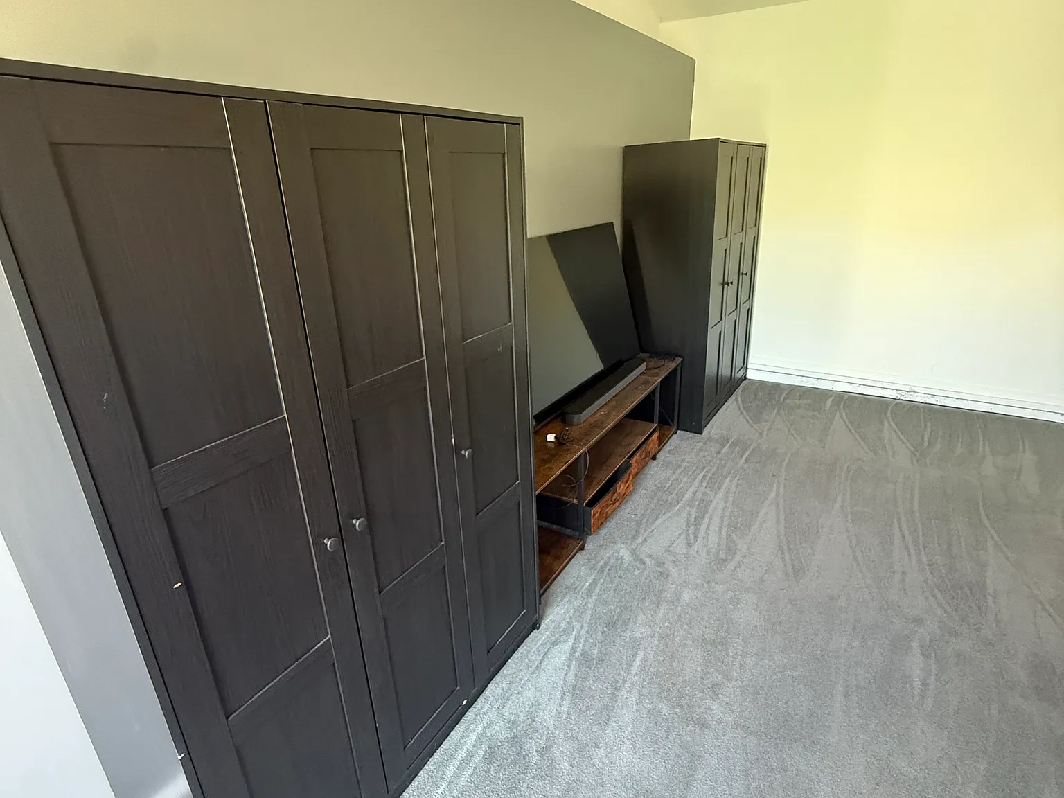 3 bed, 1219 sqft, $1,200 — Photo 1