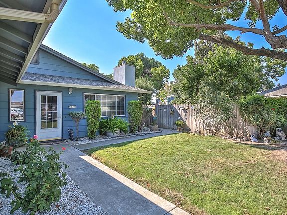 3rd image of 724 Canterbury Way