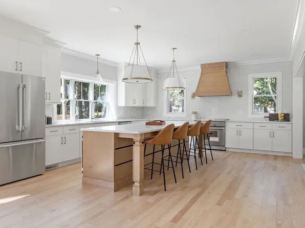 59 Chellman St, West Roxbury, MA 02132